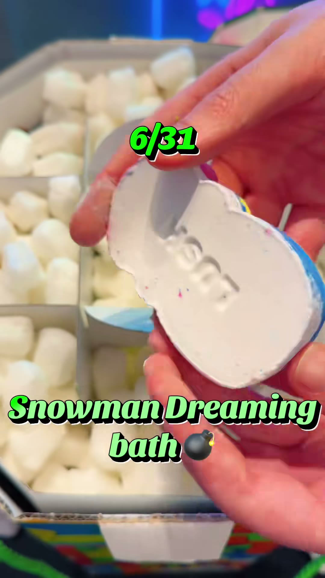 Snowman Dreaming Bath Bomb